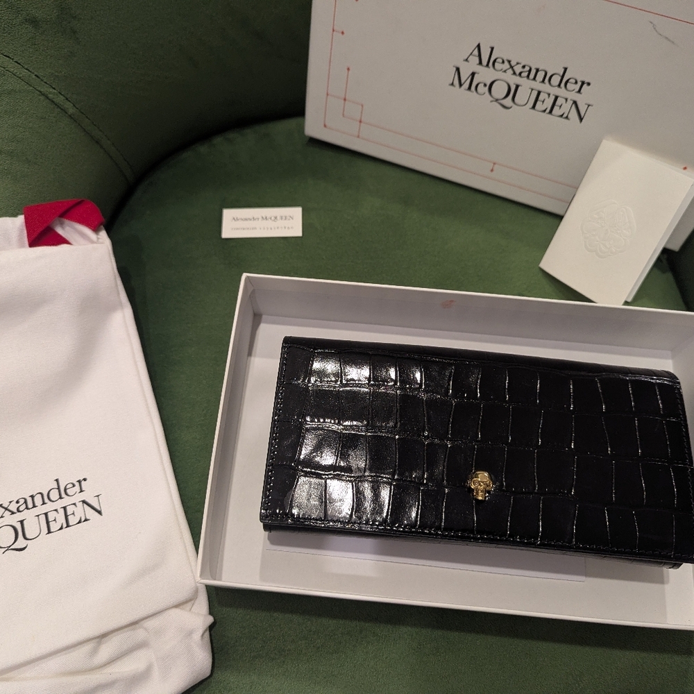 Alexander McQueen Black Croc-Embossed Wallet/Clutch